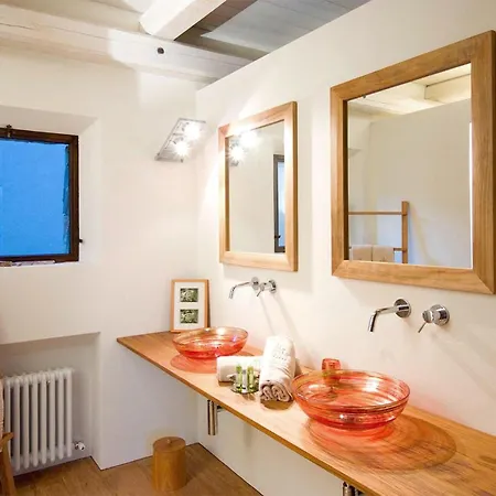 Holiday home Stunning In With Swimming Pool Dolceacqua