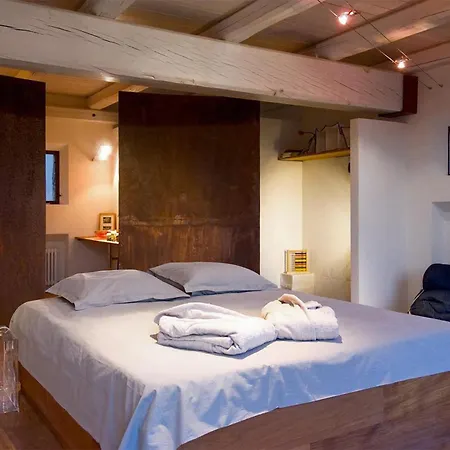 Stunning In With Swimming Pool Holiday home Dolceacqua